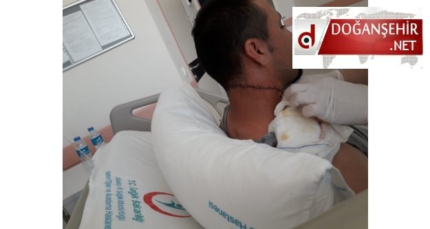 Doğanşehir de Sağlık Memuru Mesai Arkadaşını Maket Bıçağı İle Ağır Yaraladı(Videolu Haber)